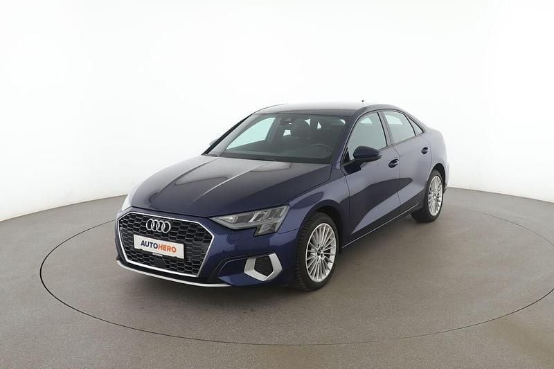 Blau Gebraucht 2021 Audi A3 Advanced Limousine | 22.890 € (Guter Preis) - Bild 1/3