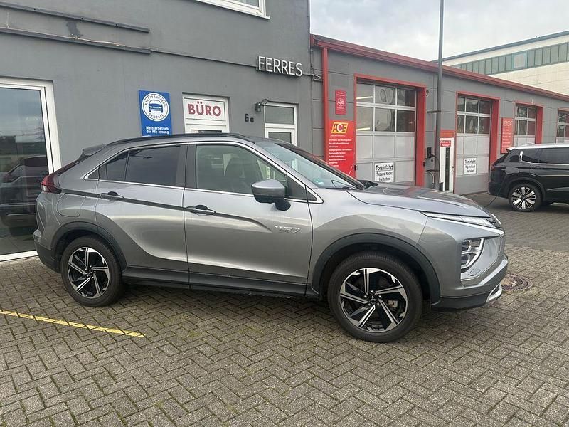 Gebraucht Mitsubishi Eclipse Cross Edition 98 PS (72 kW) 2021 Grau SUV