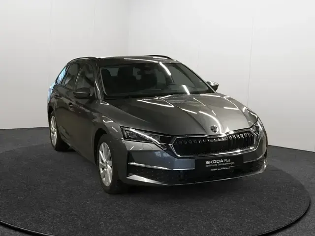 Gebraucht Skoda Octavia Selection 150 PS (110 kW) 2025 Grau Kombi