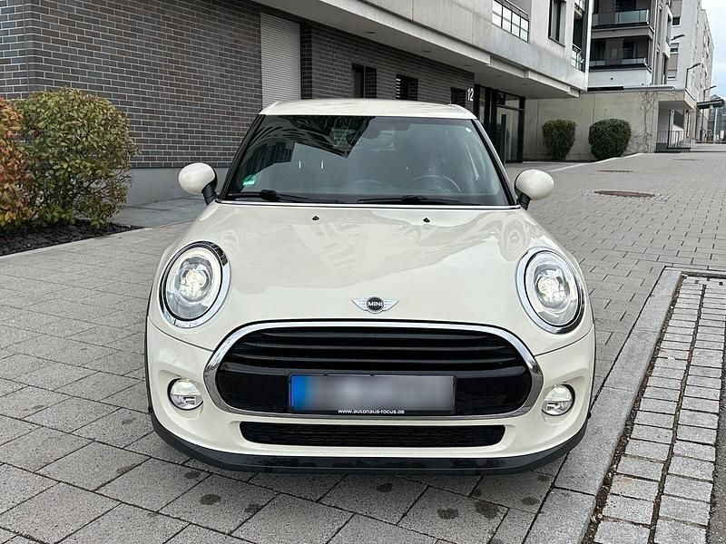 Gebraucht Mini Cooper Seven 136 PS (100 kW) 2018 Weiß Kleinwagen