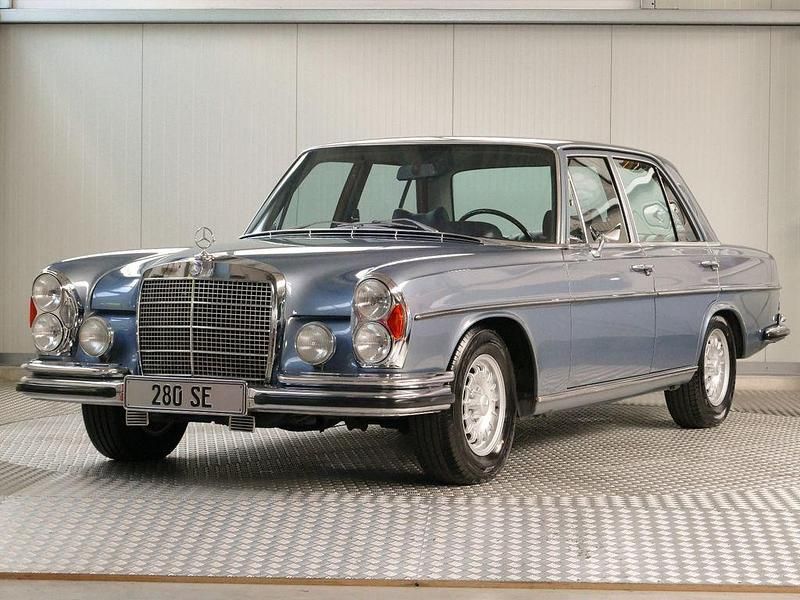 Blau Gebraucht 1972 Mercedes W108 SE Limousine | 39.500 € - Bild 1/4