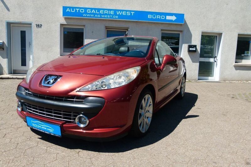 Rot Gebraucht 2008 Peugeot 207 CC Sport Cabrio | 4.790 € (Fairer Preis) - Bild 1/4