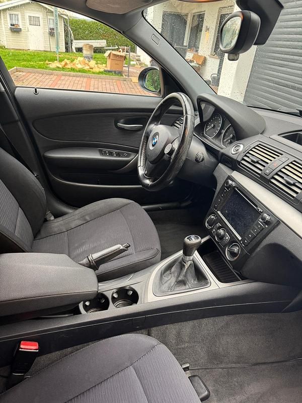 Gebraucht BMW 116 136 PS (100 kW) 2007 Schwarz Kleinwagen