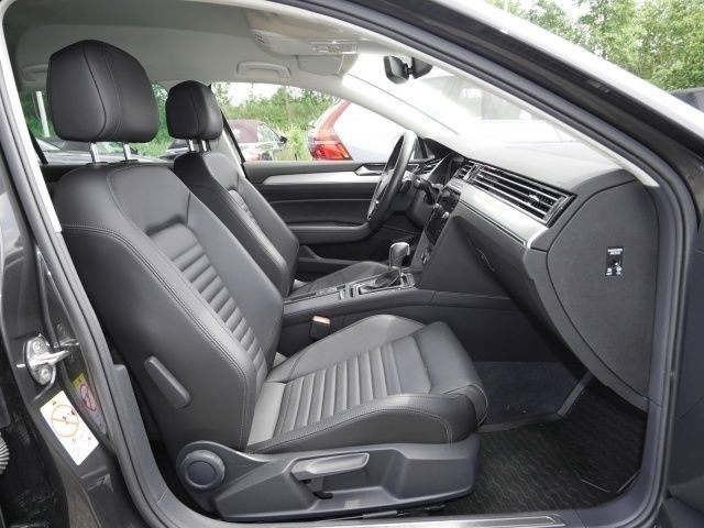 Gebraucht VW Passat Highline 190 PS (139 kW) 2018 Silber Kombi