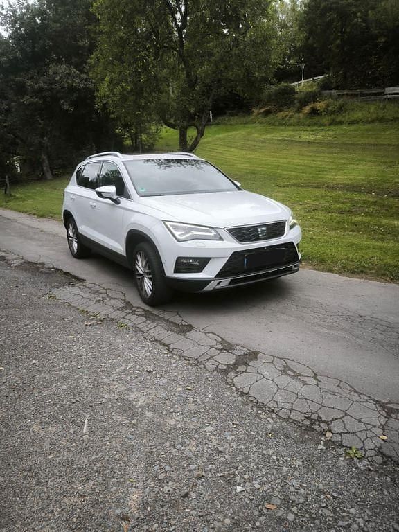 Weiß Gebraucht 2018 Seat Ateca XCELLENCE SUV | 20.000 € (Fairer Preis) - Bild 1/4