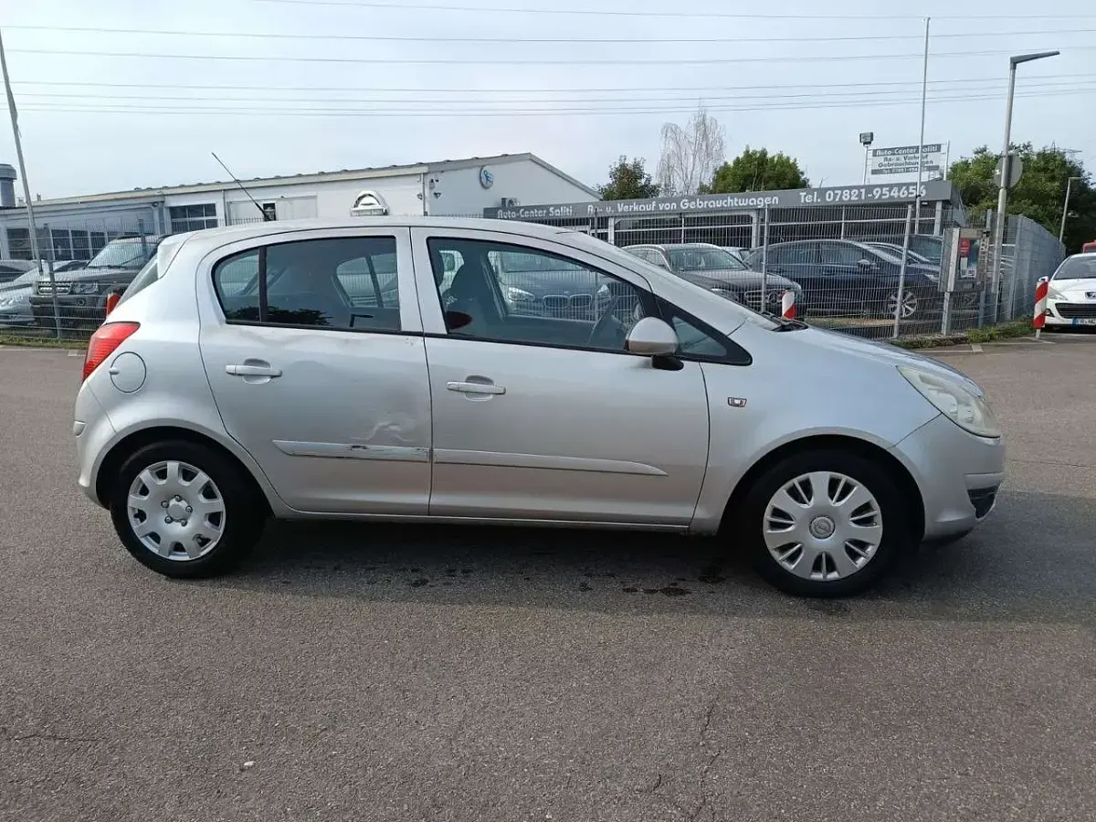 Second-hand Opel Corsa Basis 80 CP (58 kW) 2007 Argintiu Hatchback