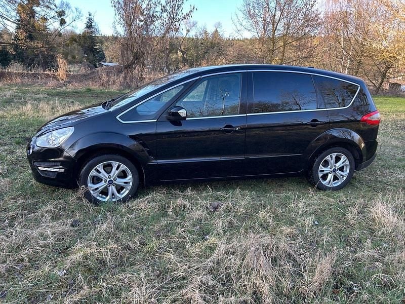 Gebraucht Ford S-MAX Titanium 200 PS (147 kW) 2014 Schwarz Van / Kleinbus