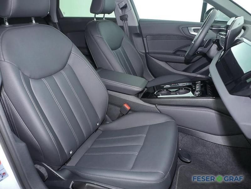 Gebraucht Audi A5 Basis 204 PS (150 kW) 2025 Gletscherweiß Limousine