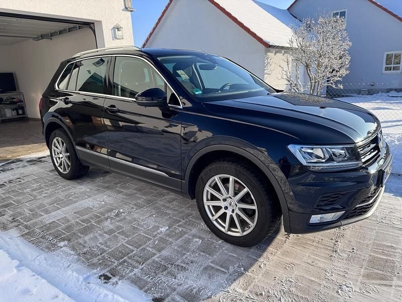 Gebraucht VW Tiguan Highline 150 PS (110 kW) 2016 Schwarz SUV