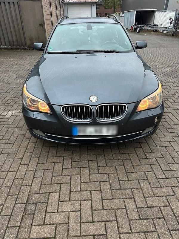 Grau Gebraucht 2007 BMW 535 Sport Line Kombi | 5.500 € (Fairer Preis) - Bild 1/4