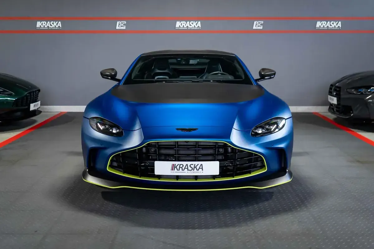 Gebraucht Aston Martin V12 Vantage 700 PS (514 kW) 2022 Satin ming blue Coupé