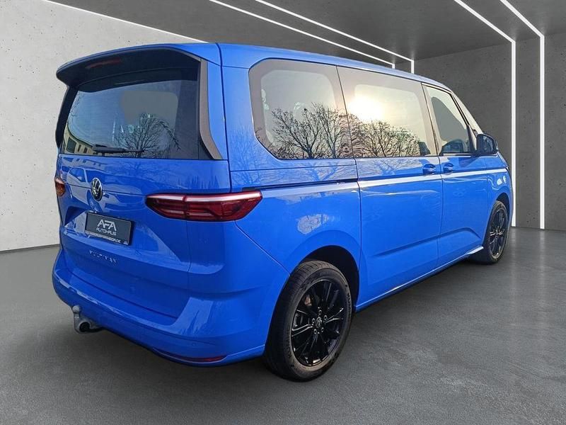 Gebraucht VW Multivan Life 150 PS (110 kW) 2025 Blau Van