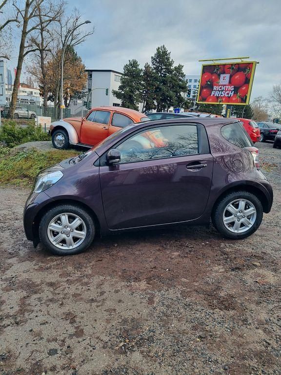 Gebraucht Toyota iQ Basis 68 PS (50 kW) 2009 Kleinwagen