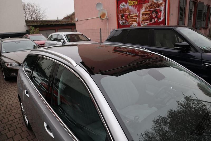 Gebraucht Peugeot 308 SW Allure 120 PS (88 kW) 2017 Silber Kombi