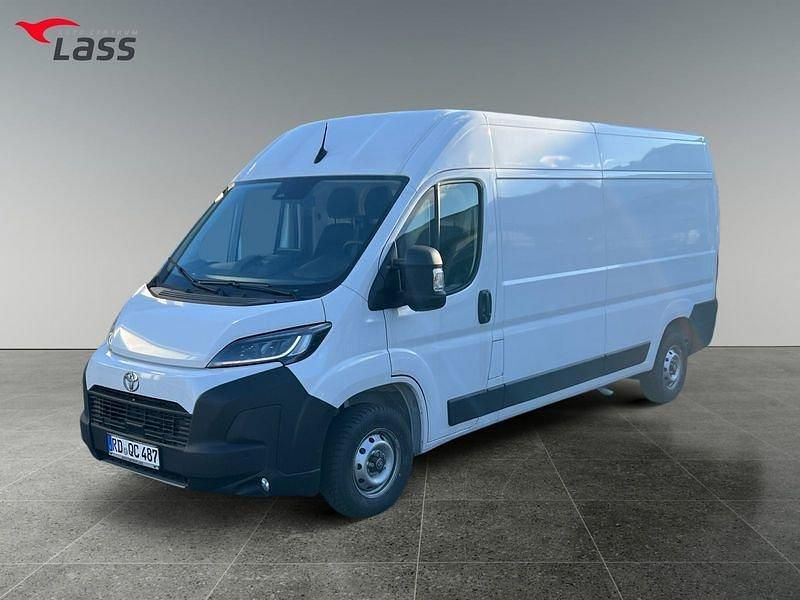 Gebraucht Toyota Proace H2 141 PS (103 kW) 2024 Icy white Van / Kleinbus