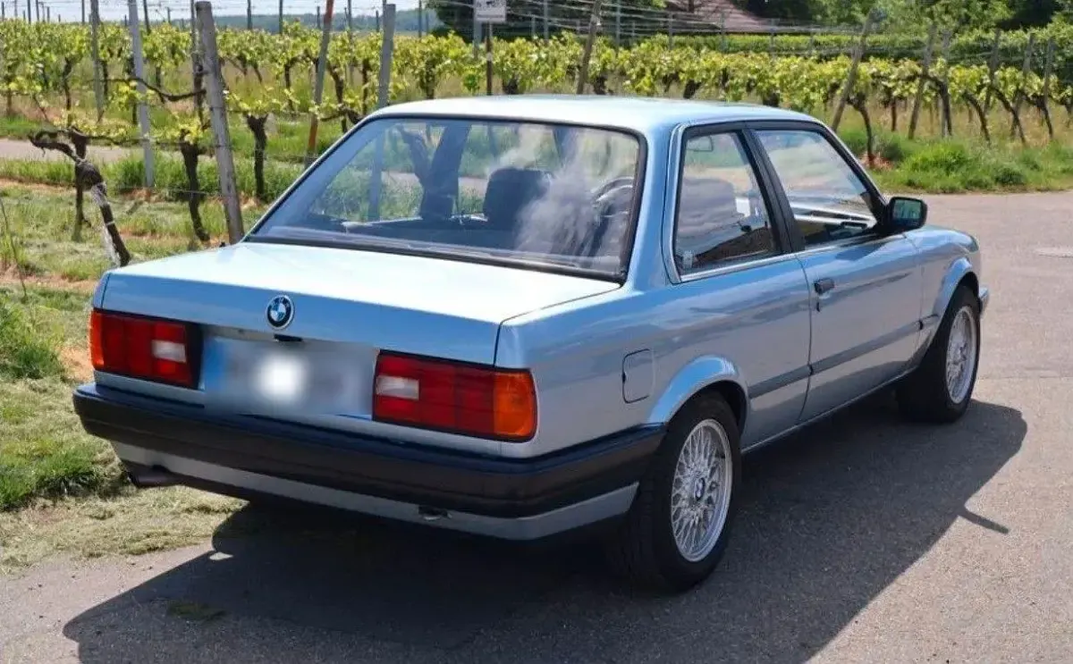 Gebraucht BMW 316 Sport Line 102 PS (75 kW) 1989 Blau Coupé