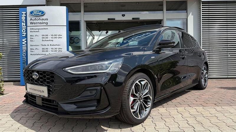Gebraucht Ford Focus ST-Line X 155 PS (114 kW) 2022 Magnetic grau metallic Limousine