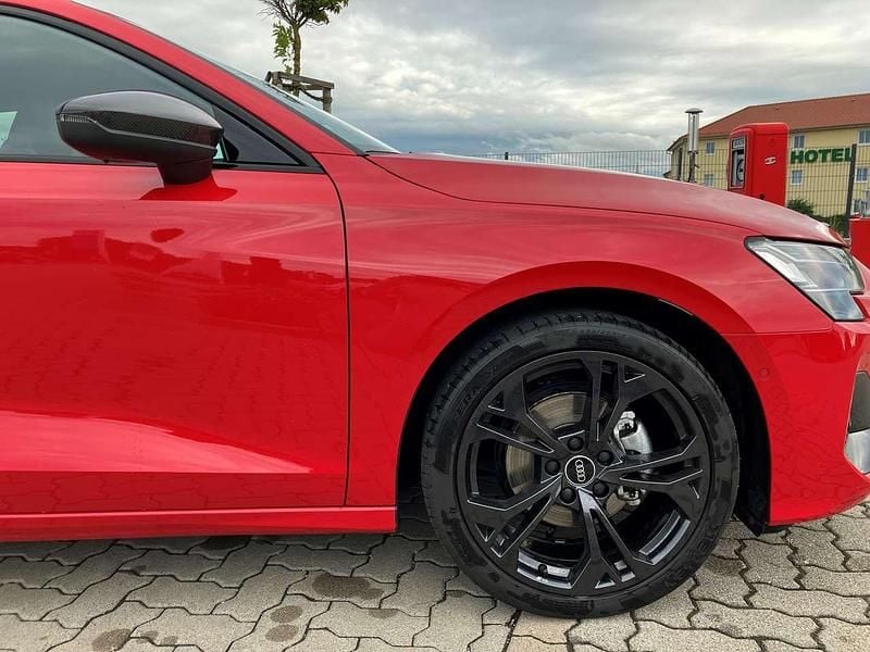 Gebraucht Audi A3 Advanced Plus 150 PS (110 kW) 2024 Rot Kombi