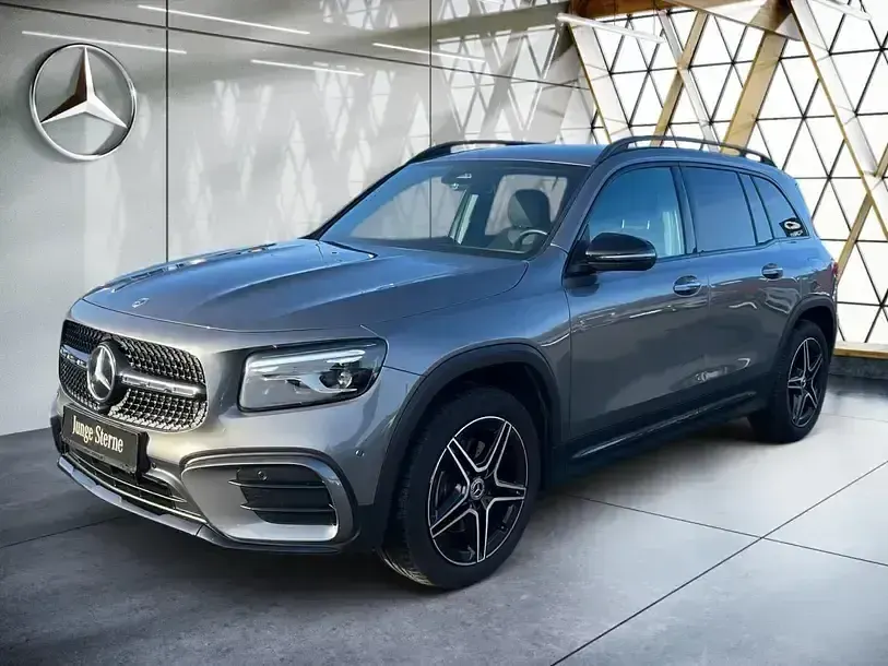 Gebraucht Mercedes GLB200 AMG 150 PS (110 kW) 2025 Grau SUV