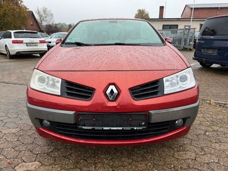 Gebraucht Renault Mégane Cabriolet Dynamique 111 PS (81 kW) 2006 Rot Cabrio