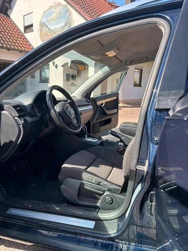 Gebraucht Audi A4 160 PS (117 kW) 2005 Blau Kombi