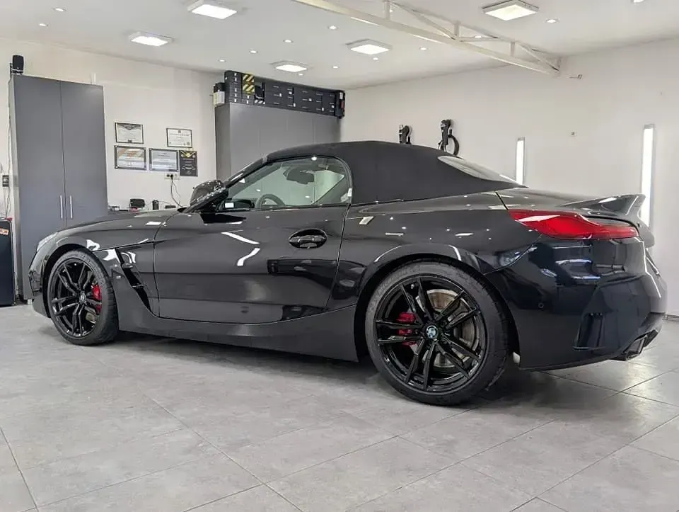 Gebraucht BMW Z4 M Sport 340 PS (250 kW) 2023 Schwarz Cabrio