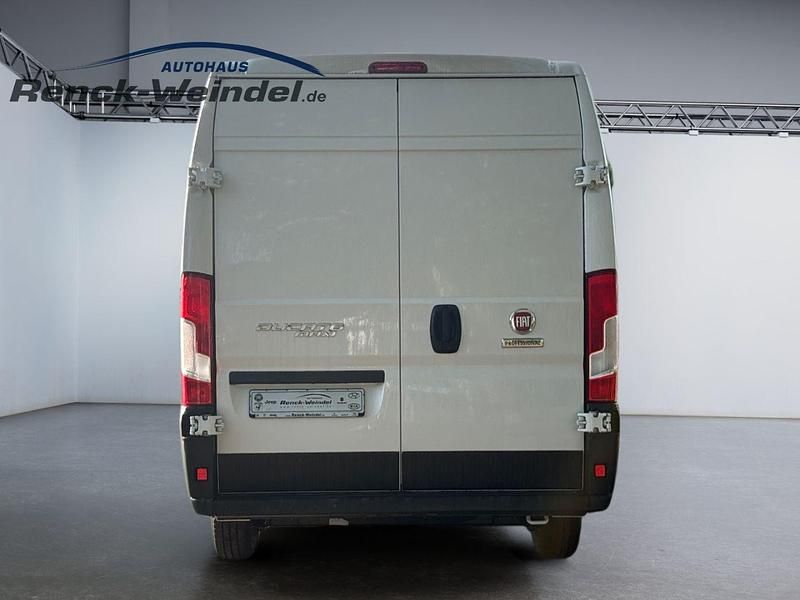 Gebraucht Fiat Ducato 140 PS (102 kW) 2024 Weiss (pastell) Van