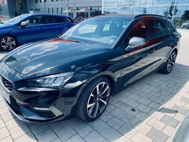 Schwarz Gebraucht 2021 Seat Leon FR Kombi | 16.500 € (Superpreis) - Bild 1/1