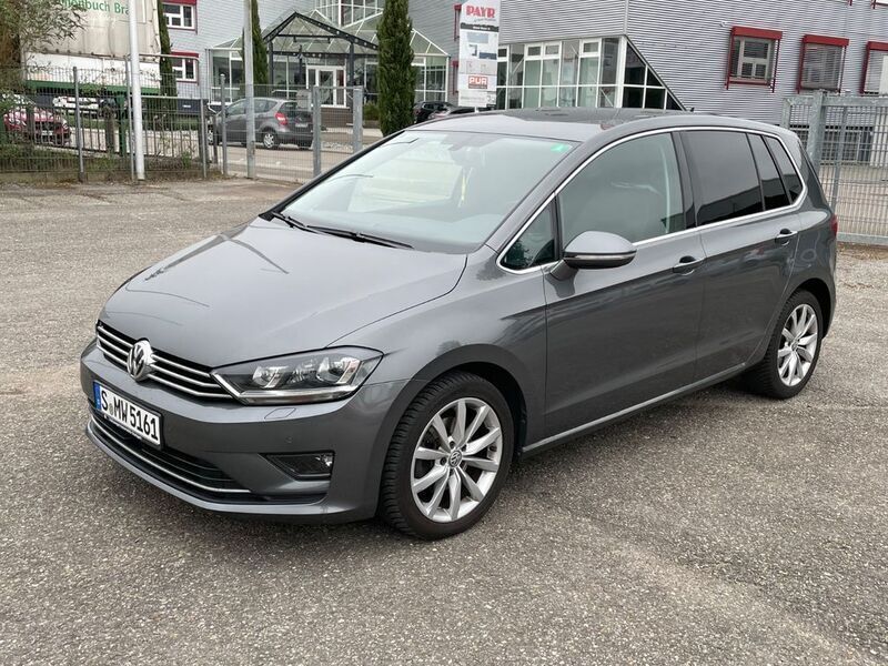 Grau Gebraucht 2017 VW Golf Sportsvan Highline Van / Kleinbus | 17.099 € (Fairer Preis) - Bild 1/4