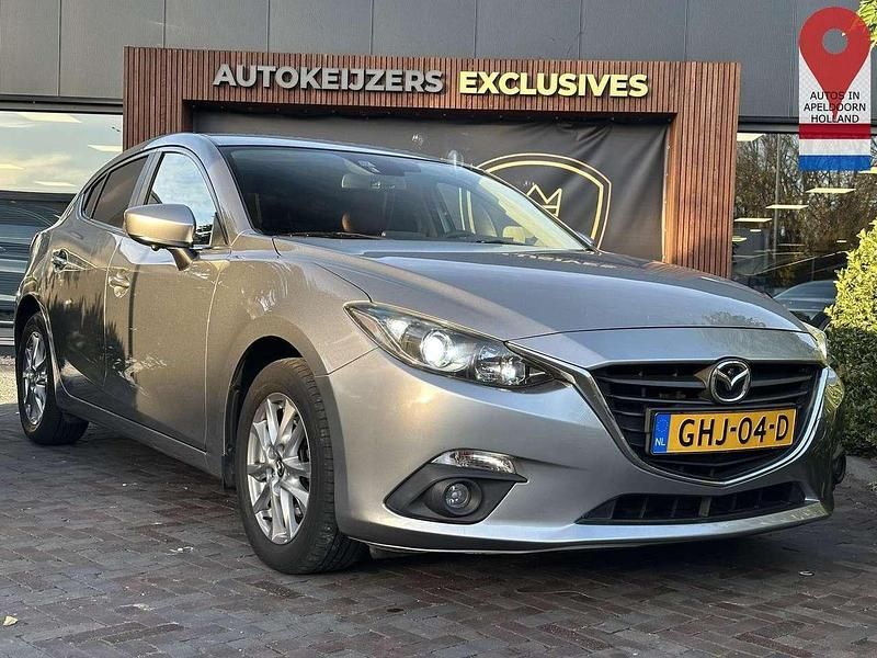 Gebraucht Mazda 3 120 PS (88 kW) 2014 Aluminium metallic (38p) Limousine
