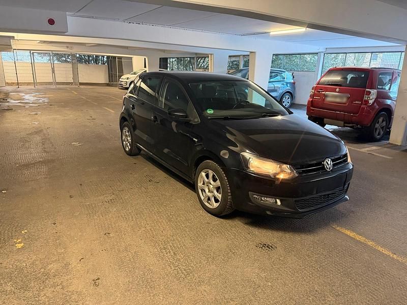Gebraucht VW Polo Match 86 PS (63 kW) 2012 Schwarz Kleinwagen