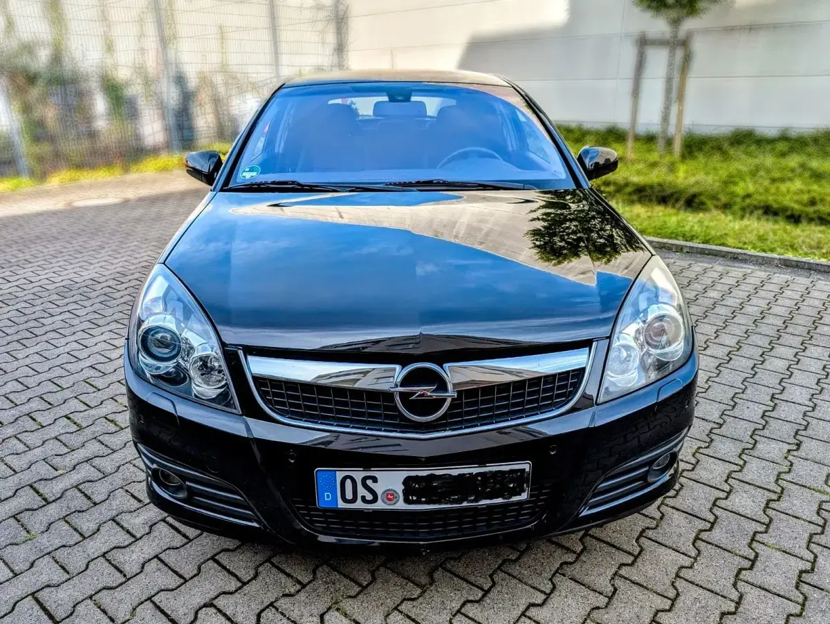 Usata Opel Vectra Cosmo 155 CV (114 kW) 2007 Nero Berlina