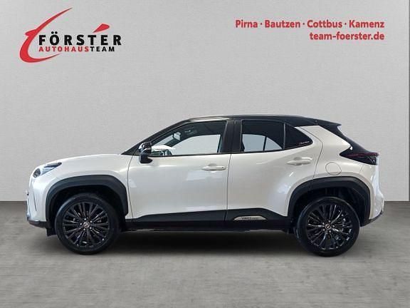 Gebraucht Toyota Yaris Hybrid Advance 116 PS (85 kW) 2022 Platinweiss metallic, dach schwarz