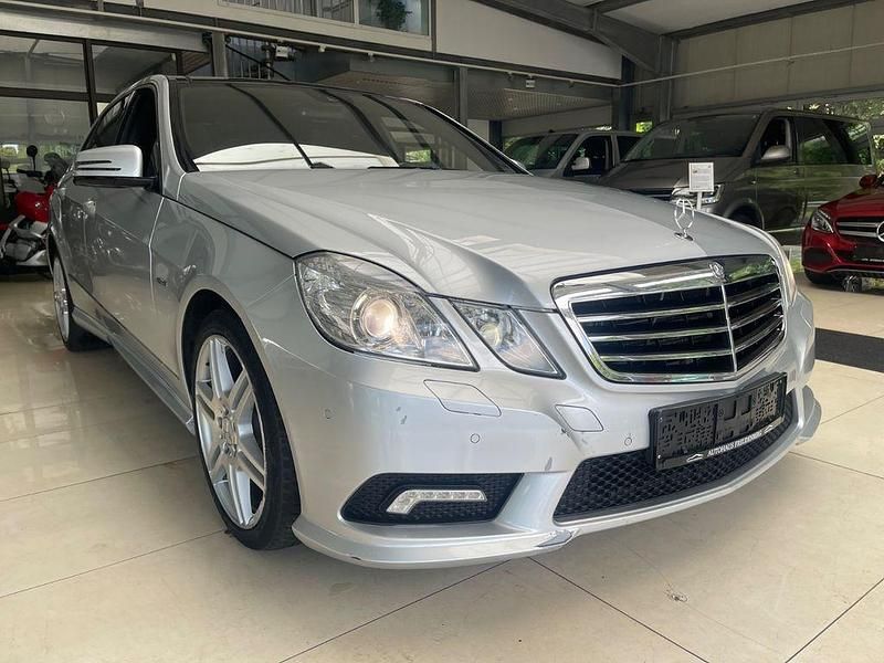 Gebraucht Mercedes E350 231 PS (169 kW) 2009 Silber Limousine