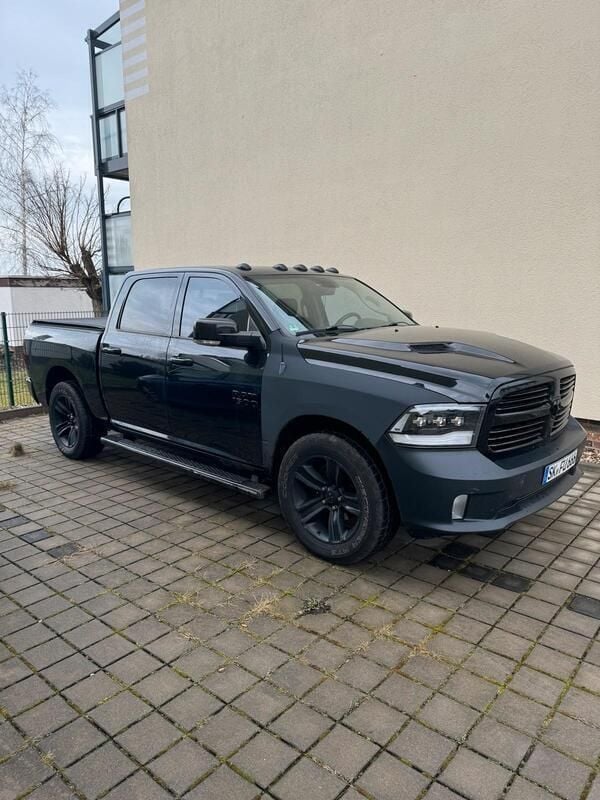 Schwarz Gebraucht 2013 Dodge Ram Abholung | 18.500 € (Superpreis) - Bild 1/4