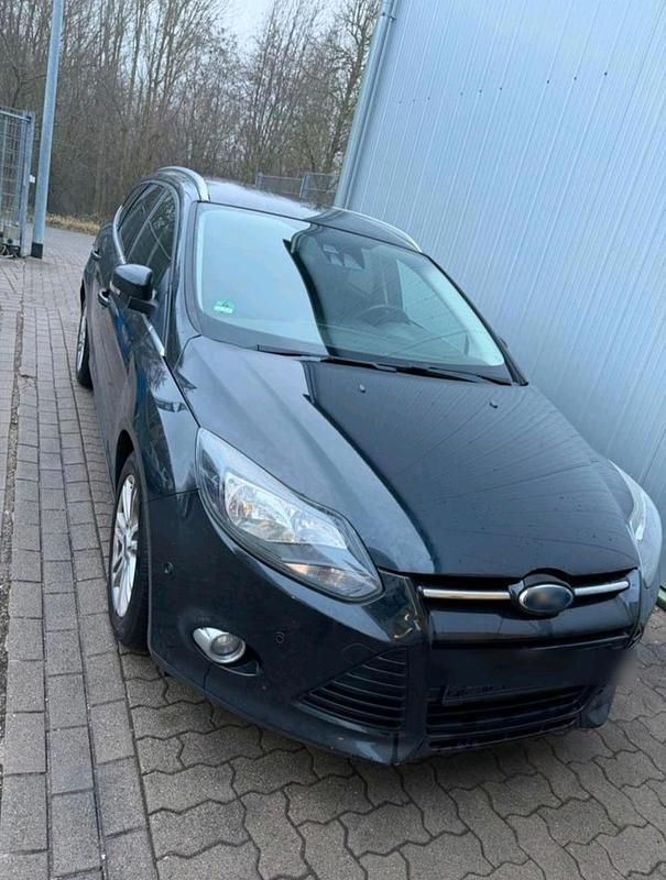 Gebraucht Ford Focus 125 PS (91 kW) 2012 Schwarz Limousine