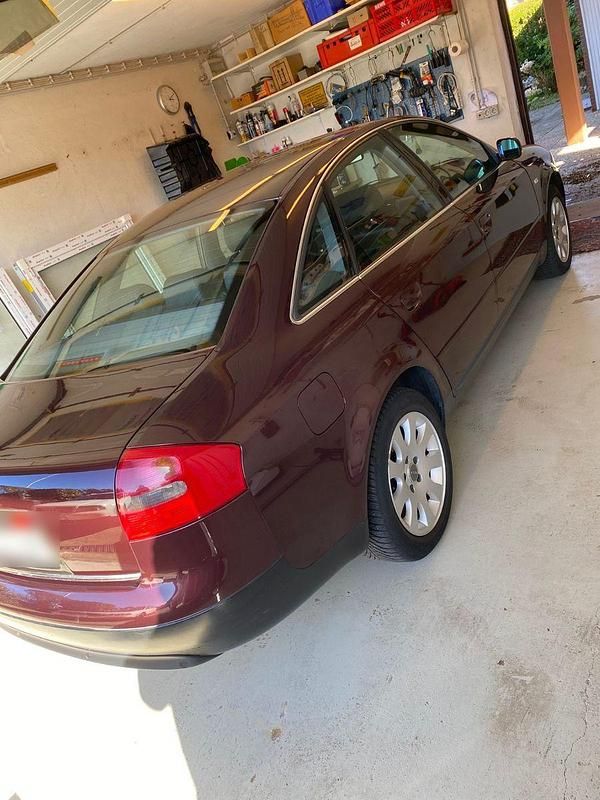 Gebraucht Audi A6 165 PS (121 kW) 1999 Rot Limousine