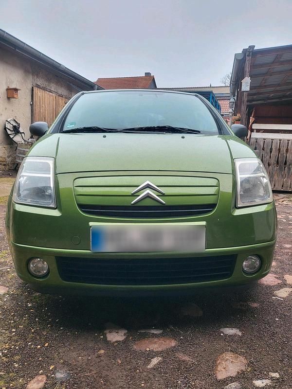 Gebraucht Citroën C2 60 PS (44 kW) 2004 Grün Kleinwagen