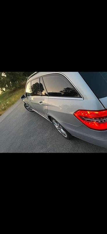 Gebraucht Mercedes E350 Avantgarde 265 PS (194 kW) 2011 Kombi