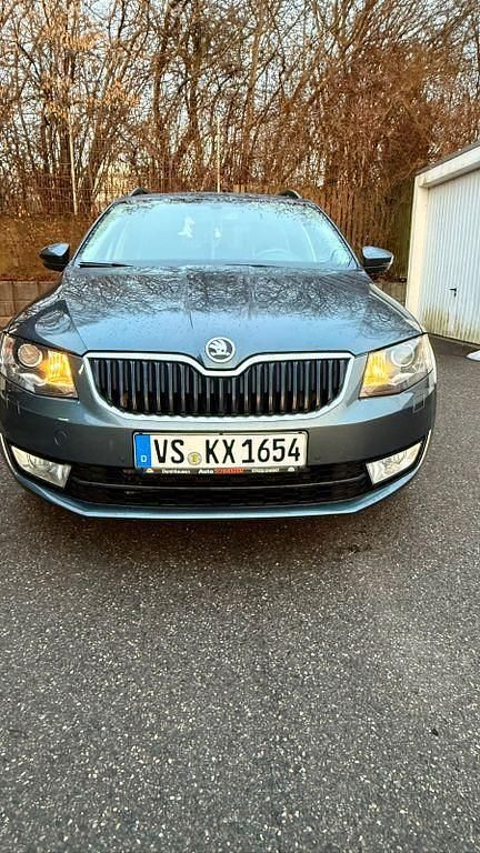 Grau Gebraucht 2015 Skoda Octavia Style Kleinwagen | 8.900 € (Fairer Preis) - Bild 1/4