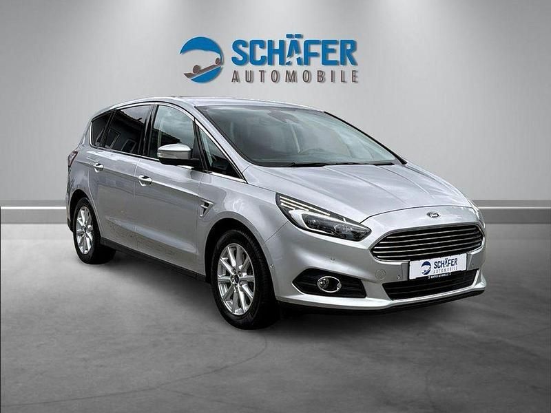 Gebraucht Ford S-MAX Titanium 239 PS (175 kW) 2015 Silber Van / Kleinbus