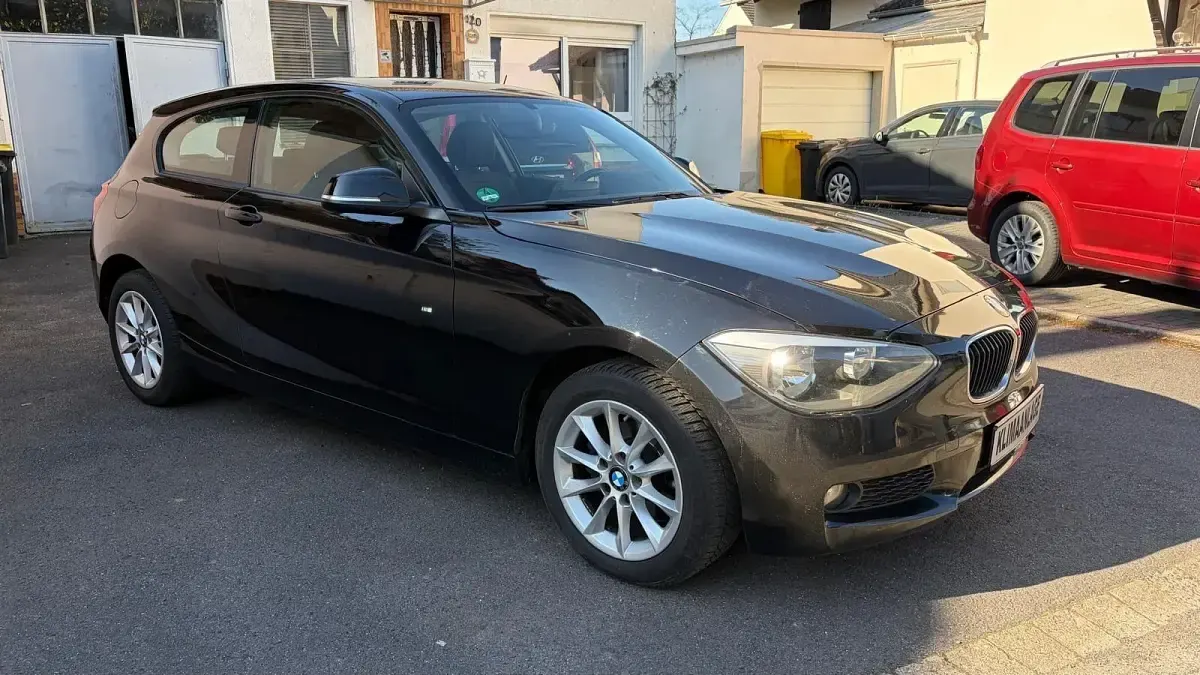 Gebraucht BMW 116 136 PS (100 kW) 2015 Schwarz Kleinwagen