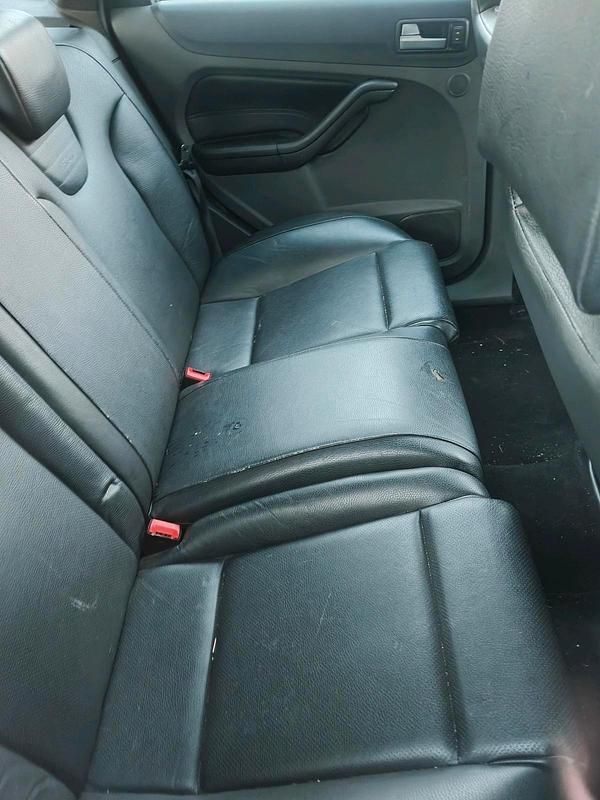 Gebraucht Ford Focus ST 225 PS (165 kW) 2006 Grau Limousine