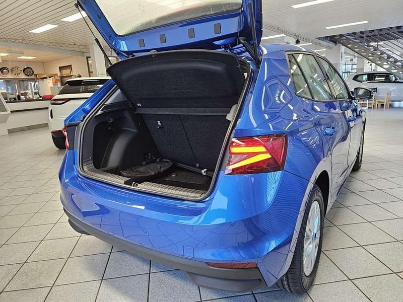 Neu Skoda Fabia Selection 95 PS (69 kW) 2025 Blau Limousine