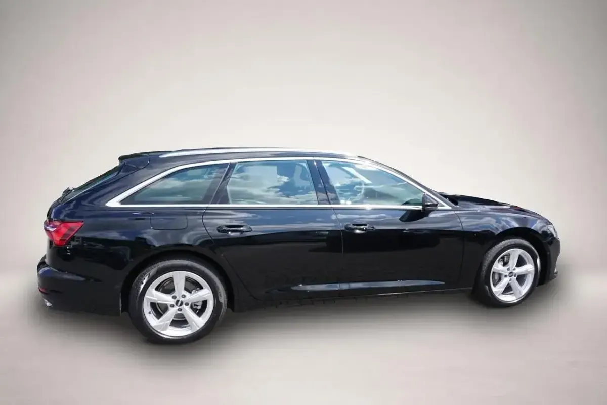 Gebraucht Audi A6 Sport 204 PS (150 kW) 2023 Manufacturer Kombi