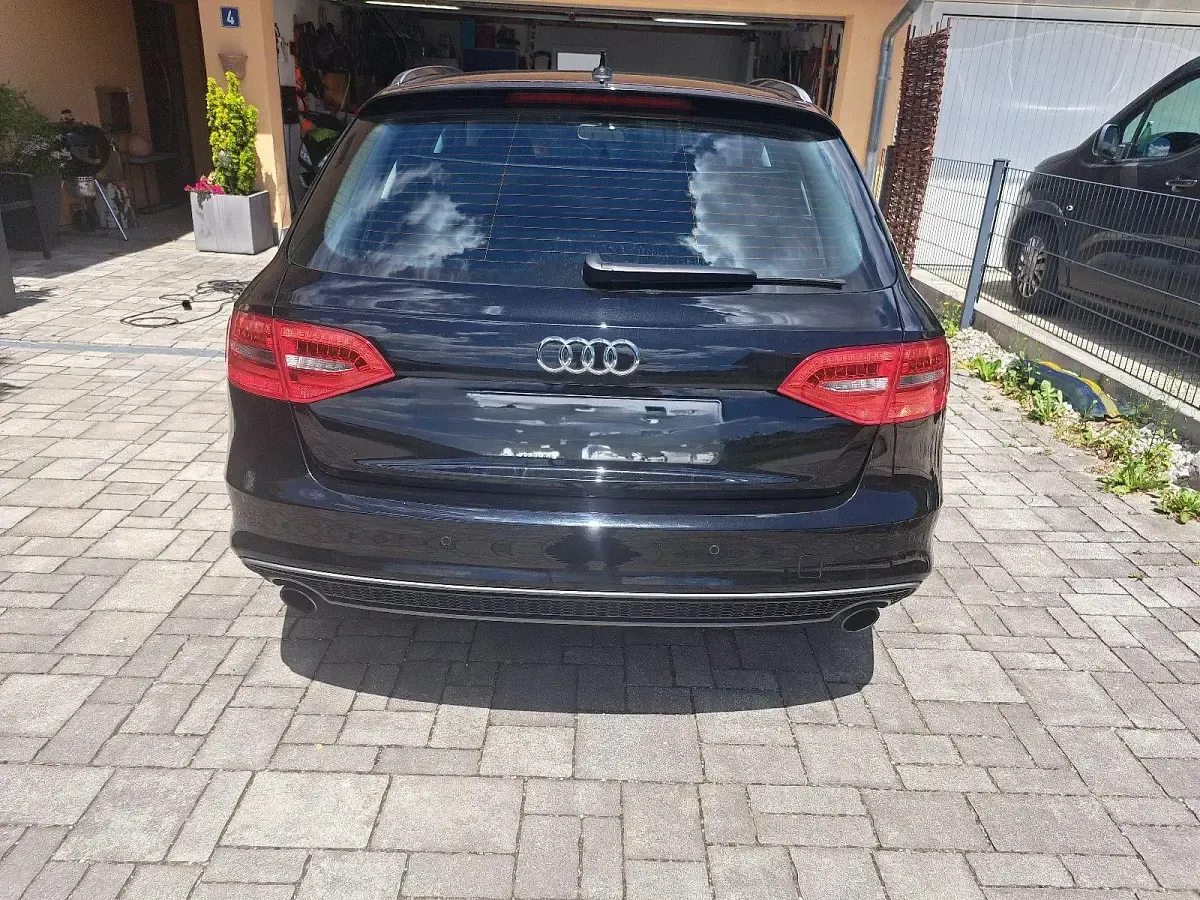Gebraucht Audi A4 S-Line 170 PS (125 kW) 2015 Schwarz Kombi