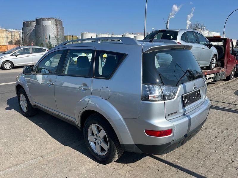 Gebraucht Mitsubishi Outlander Invite 140 PS (102 kW) 2007 Silber SUV