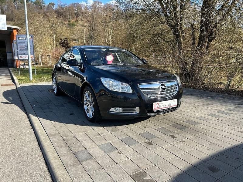 Gebraucht Opel Insignia Edition 140 PS (102 kW) 2009 Schwarz Limousine