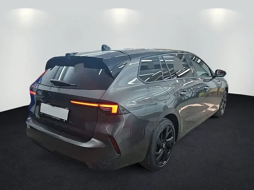 Gebraucht Opel Astra Ultimate 131 PS (96 kW) 2023 Grau Kleinwagen