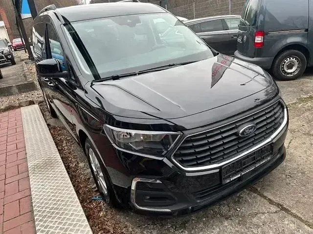 Gebraucht Ford Tourneo Connect 125 PS (91 kW) 2023 Schwarz Van / Kleinbus
